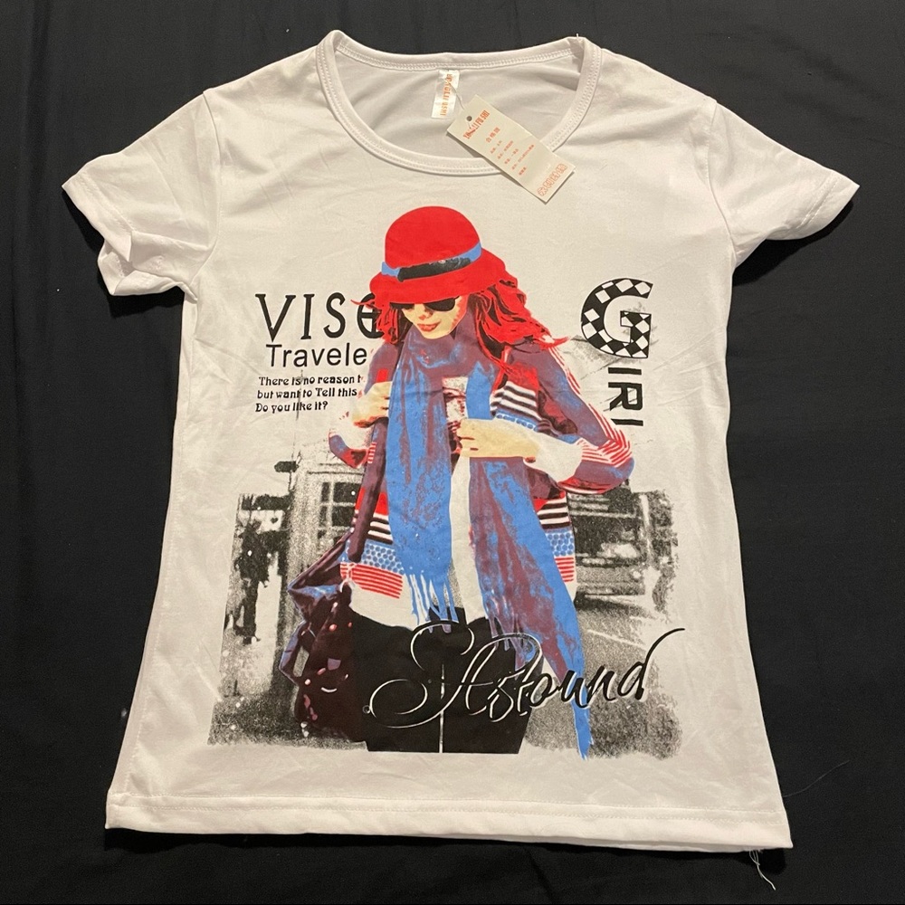 Graphic Tee by Yong Li Fu Shi